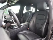 Mercedes-Benz GLC Coupé 300e 4MATIC Business Solution AMG l Trekhaak l Stoelverwarming l Achteruitrij camera