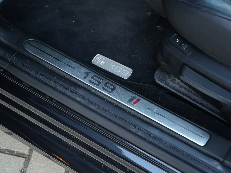 Alfa Romeo 159 Sportwagon 1.750 TBI Turbo 200 PK TI | Leder | Bose | Xenon | Cruise | 19'