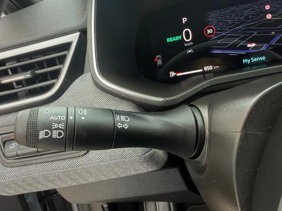 Renault Clio 1.6 E-Tech Full Hybrid 145 techno | Automaat | Apple Carplay & Android Auto | Cruise & Climate Control | Camera | Parkeersensoren | Navigatie | 12 Maanden BOVAG Garantie
