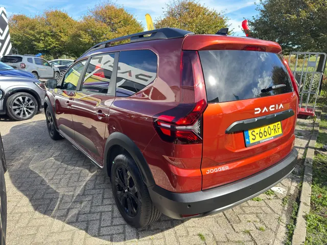 Dacia Jogger 1.0 TCe 100 ECO-G Extreme 5p. | Camera | Android Auto/Apple Carplay | Sensoren | Cruise | Climat