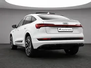 Audi e-tron Sportback 55 quattro S edition 95 kWh 408pk · SOH 99,2% · Panoramadak · 360 Camera · Bang & Olufsen Sound · Afneembare Trekhaak · Matrix LED · Apple/Android Car Play ·