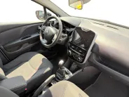 Renault Clio Estate 0.9 TCe Limited | Trekhaak | Parkeersensoren | Navigatie | Bluetooth | Cruise & Climate Control | Onderhoudshistorie | 12 Maanden BOVAG Garantie