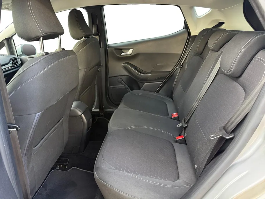 Ford Fiesta 1.0 EcoBoost Titanium | Bluetooth | Apple Carplay/Android Auto | Cruise Control | Climate Control | Camera | Navigatie | Stoelverwarming |