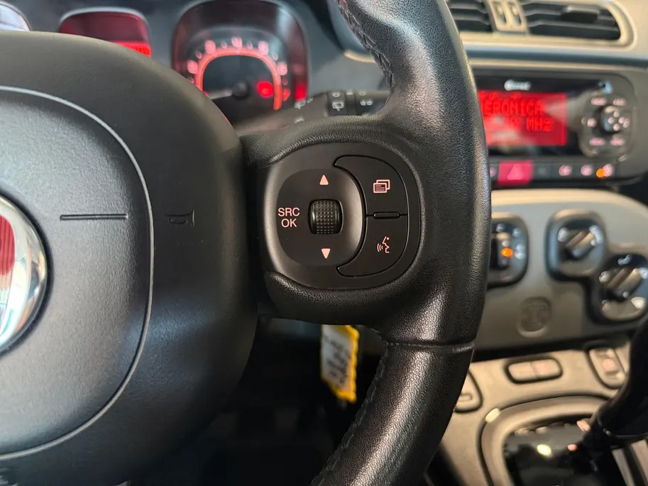 Fiat Panda 0.9 TwinAir Lounge *Automaat*Bluetooth*Airco*Parkeersensoren*L.M. Velgen*Trekhaak