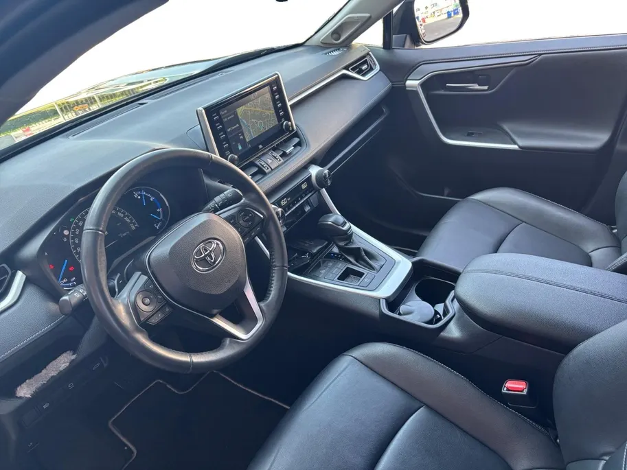 Toyota RAV4 2.5 Hybrid Executive | Memory stoelen | JBL sound | Trekhaak | Stoelverwarm. | Achteruitrijcamera
