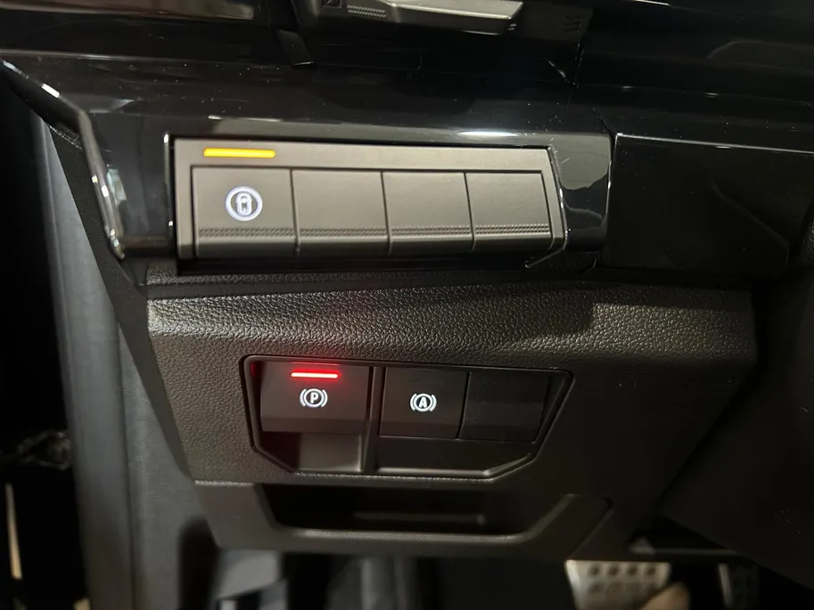 Renault Austral 1.2 E-Tech full hybrid 200 techno esprit Alpine *Navi+Camera*Adaptive Cruise*Climate*Parkeersensoren*Ruime Auto!