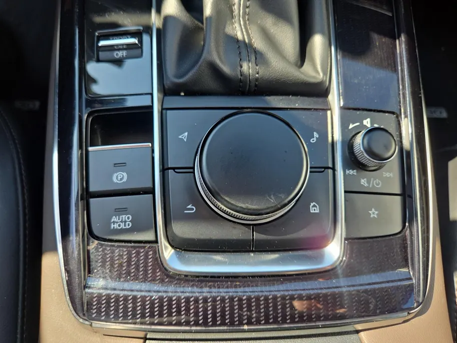 Mazda CX-30 2.0 e-SkyActiv-X M Hybrid Luxury | Automaat| Dealeronderhouden | Stoelverwarming | Bose |  Zeer nette auto | Lederen interieur | BLIS | Adaptive cruise control | Camera | carplay |
