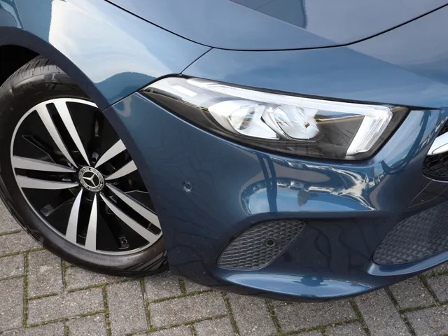 Mercedes-Benz A-Klasse 200 Luxury Line AUTOMAAT | LEER | CLIMA | PANO | NAVI