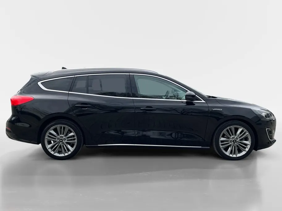Ford Focus Wagon 1.5 EcoBoost Vignale | Parkeercamera | Adaptieve Cruise Control | Leder | Stoel- en stuurverwarming