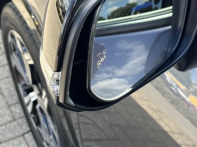 Toyota RAV4 2.5 Plug-in Style Bi-Tone | 360 Camera | Trekhaak 1500KG trekgewicht
