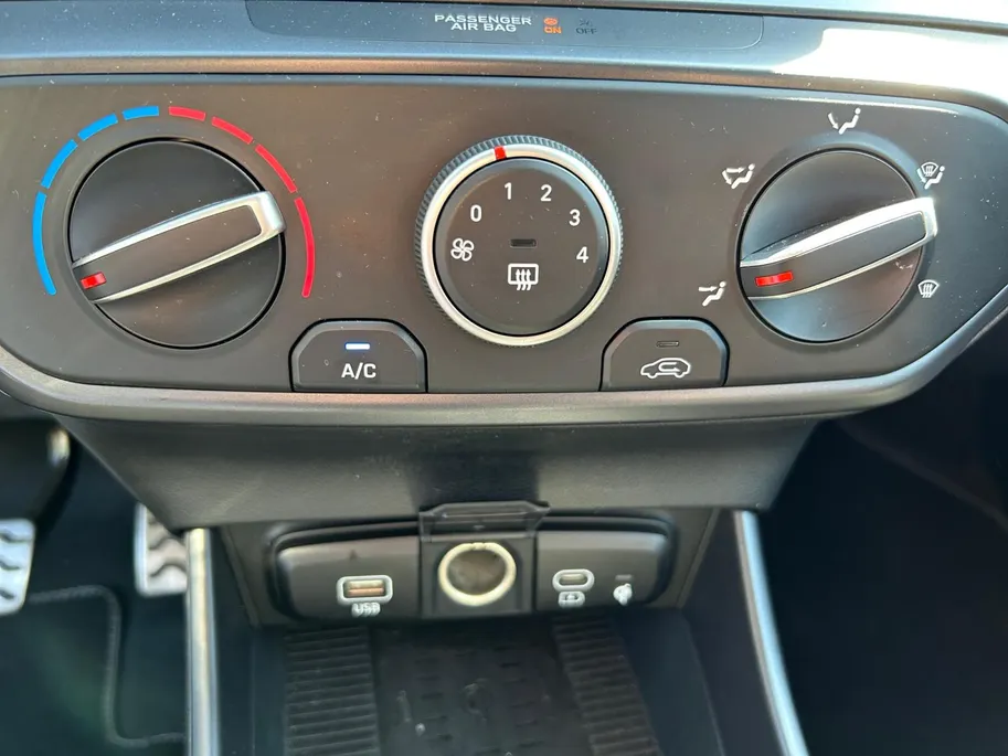 Hyundai Bayon 1.0 T-GDI Comfort | Apple carplay/ Android auto | Cruise Control | NU Rijklaarprijs! Incl. 12 maanden garantie, APK, Onderhoudsbeurt etc. Premiumpakket gratis!