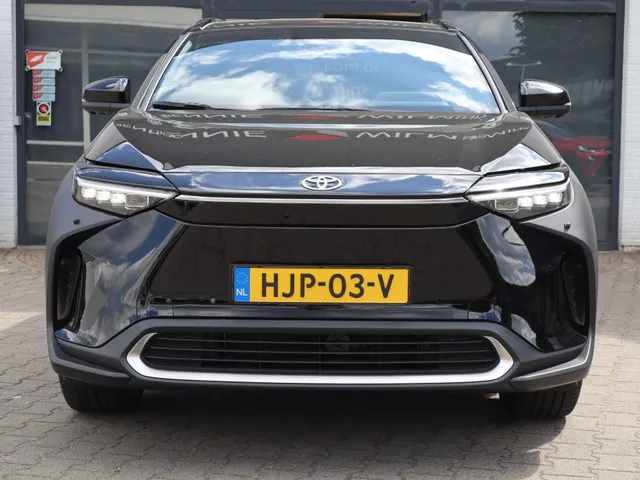 Toyota bZ4X Premium 71 kWh 20 inch/Stoelventilatie