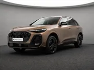 Audi Q5 e-hybrid quattro S edition Competition 367 PK · Tech pro · 20' LM Velgen · Glazen panoramadak · B&O Premium 3D