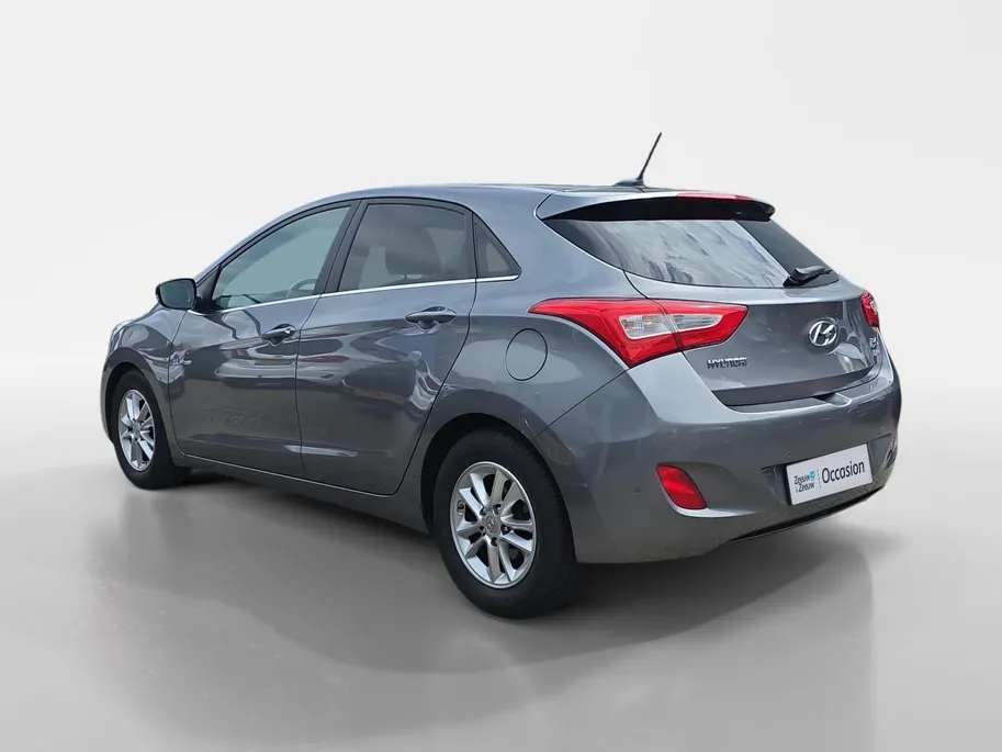Hyundai i30 1.6 GDI Go! | 1e eigenaar | Volledig onderhouden! | Navigatie | Cruise Control | Achteruitrijcamera | Elektr. ramen | Climate Control | 12 maanden garantie!
