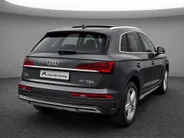 Audi Q5 50 TFSIe 299pk S-tronic Advanced edition · Panoramadak · Apple/Android Car Play · P-Sensoren · Elek. Achterklep · Inklapbare Spiegels · 19'' Inch ·