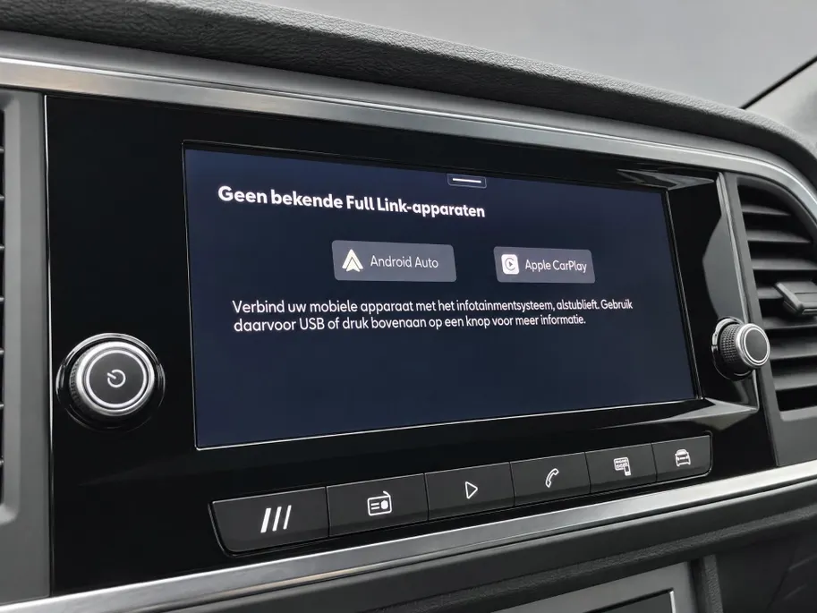 SEAT Ateca 1.5TSI/150PK DSG FR FL · Apple/Android Car Play · Camera + Parkeersensoren · Stoel- & Stuurverwarming · Garantie t/m 22-05-2026