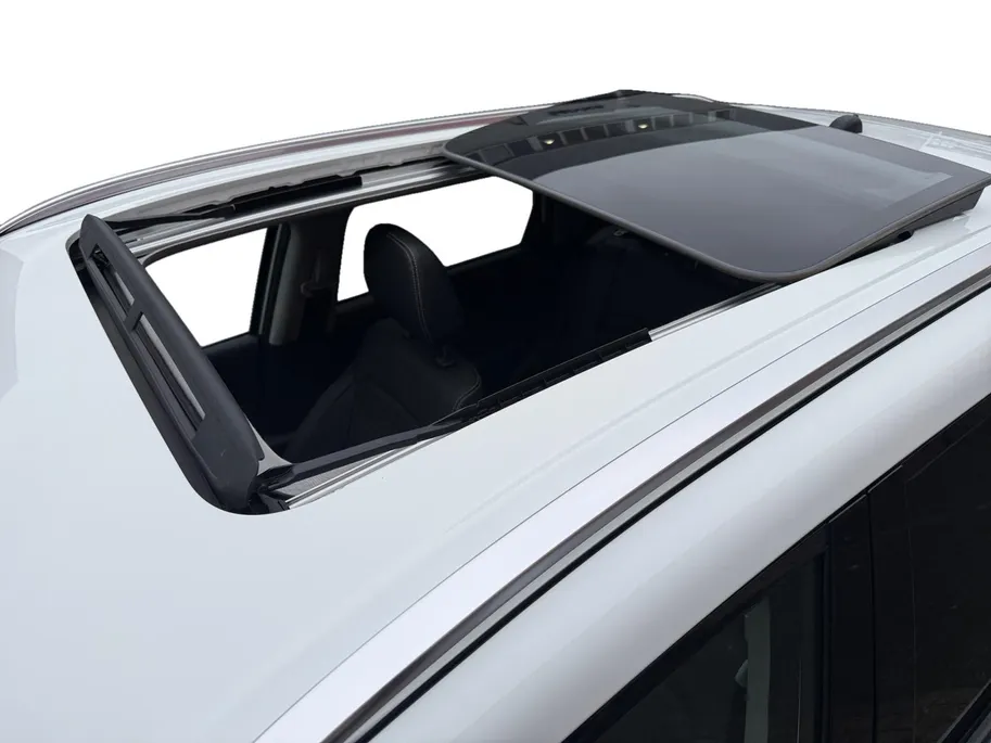 Suzuki Vitara 1.5 Hybrid Style 116PK AUTOMAAT SUNROOF! | Navigatie | Apple Carplay & Android Auto | Adaptive Cruise Control | Climate Control | Achteruitrijcamera | Parkeersensoren voor & achter | Stoelverwarming |