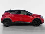 Renault Captur 145PK E-Tech Hybrid Intens Automaat | Trekhaak | All Season Banden | Navi | Camera | Climate Control | Velgens Hoogglans Zwart | Apple CarPlay/Android Auto | Licht & Regen Sensor | Full LED |