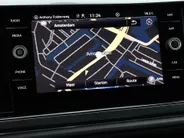 Volkswagen Polo 1.0 TSI 95pk Highline · Apple/Android Car Play · Navigatie · Clima · 16'Velgen · Sportstoelen · Draadloze Telefoonlader ·