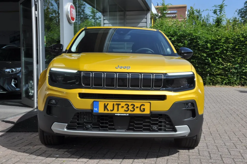 Jeep Avenger 1.2 e-Hybr Summit Great car, small price