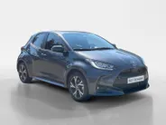 Toyota Yaris 1.5 Hybrid Dynamic | NIEUWE AUTO! | ACC | Lichtmetalen Velgen | LED | Camera | Navi | Climate Control | Apple Carplay | Android Auto |