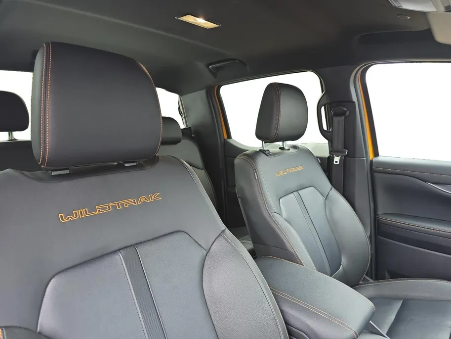 Ford Ranger Wildtrak 2.3 PHEV 279pk | 5 Zits | 1e Eigenaar  | Elektrische rollertop | Trekhaak | Achteruitrijcamera |  3500Kg Trekgewicht | Fabrieksgarantie! |