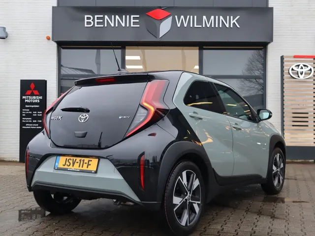 Toyota Aygo X Hybrid 115 pulse Bi-Tone