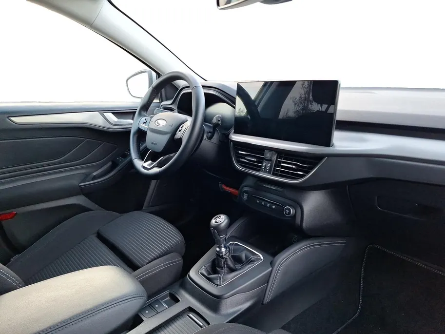 Ford Focus Wagon 1.0 EcoBoost Hybrid Titanium X | NL Auto | Winterpack | Climate Control | Camera | Pakeersensoren | Navigatie | DAB+ | B&O Audio | AGR-Bestuurdersstoel | Draadloze Apple Carplay&Android Auto |