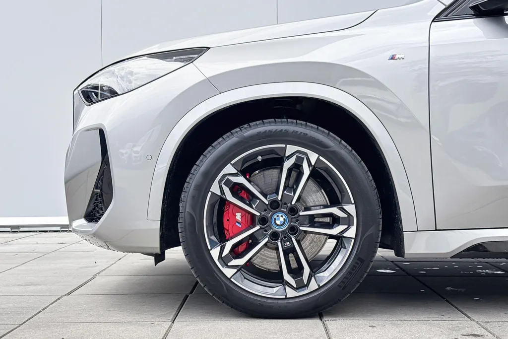 BMW iX1 eDrive20 67 kWh