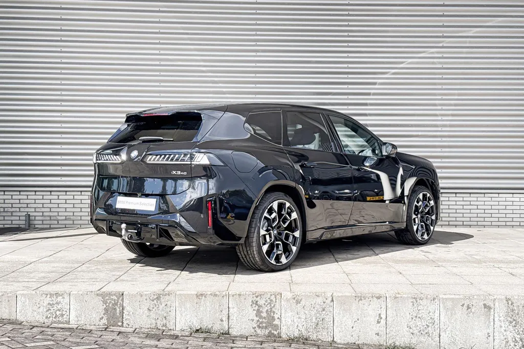 BMW iX3 40 eDrive 83 kWh