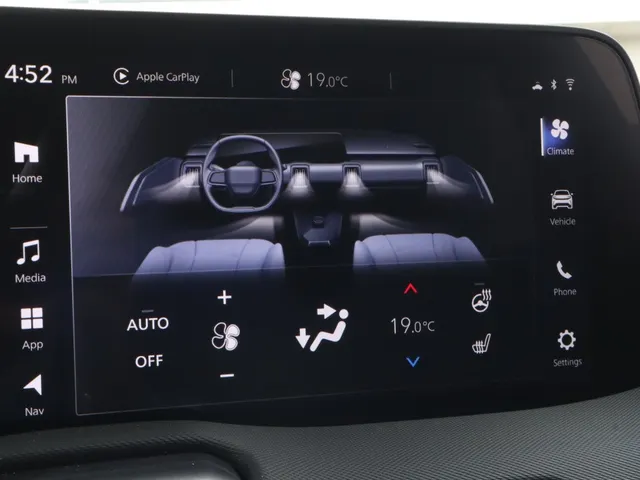 Toyota Urban Cruiser Executive 61 kWh | Panoramdak | 360 Camera | Stuur/Stoel Verwarming |