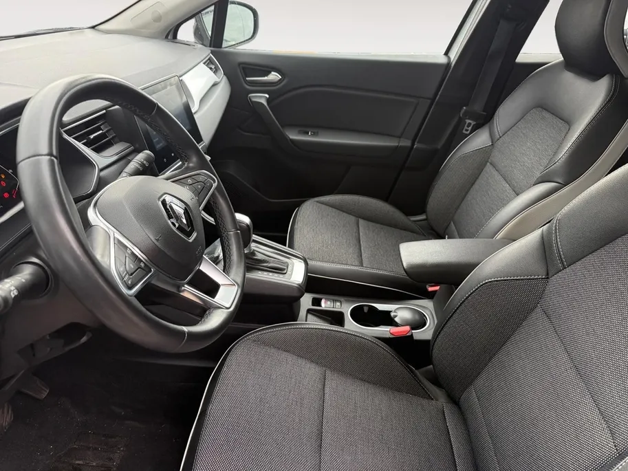 Renault Captur 1.6 E-Tech Hybrid 145 Intens AIRCO APPLE CARPLAY/ANDROID AUTO CRUISE CONTROL ACHTERUIT RIJ CAMERA PARKEERSENSOREN VOOR/ACHTER LM VELGEN ZEER MOOIE AUTO