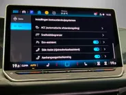 Volkswagen Passat Variant 1.5eTSI/150PK Elegance Business DSG · Trekhaak · Camera · Apple/Android Car Play · Navigatie · Dodehoeksensoren · Massage · Stoelverwarming ·
