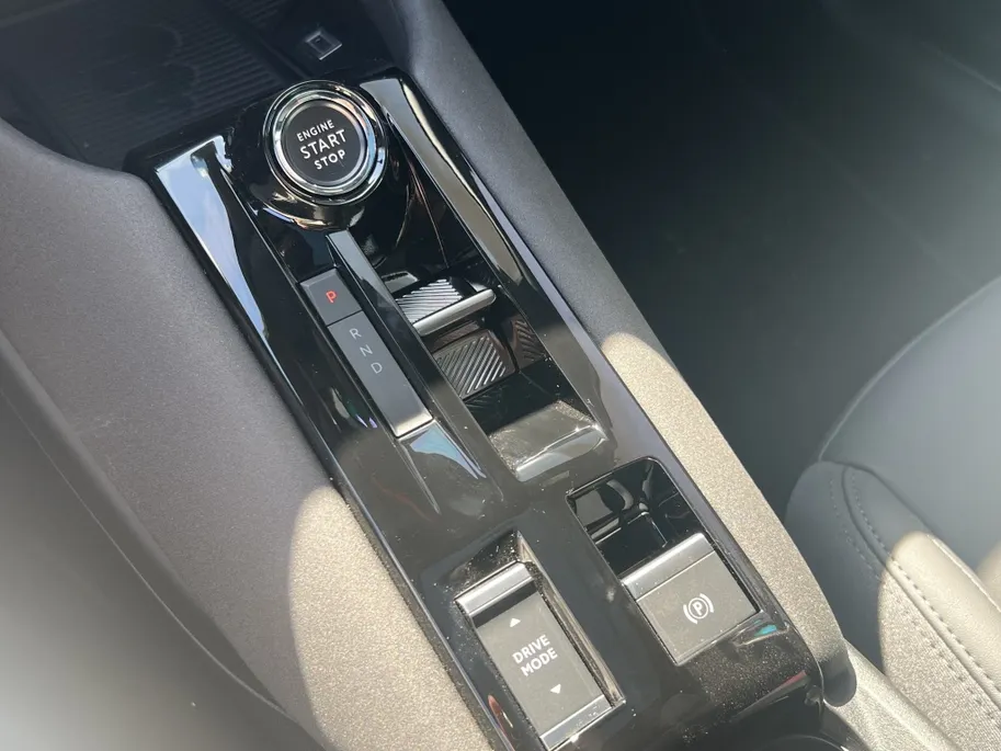 Alfa Romeo Junior 1.2 Turbo 136 PK Ibrida Speciale | Techno | Pano | Camera | Navi