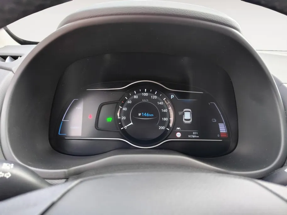 Hyundai Kona EV Premium 64 kWh | Vol opties | Zeer netjes | Leder | HUD |