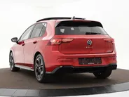 Volkswagen Golf 1.5 eTSI 150pk DSG R-Line Edition · Panoramadak · Apple/Android Car Play · Camera + Parkeersensoren · Garantie t/m 28-07-2030 of 100000km.