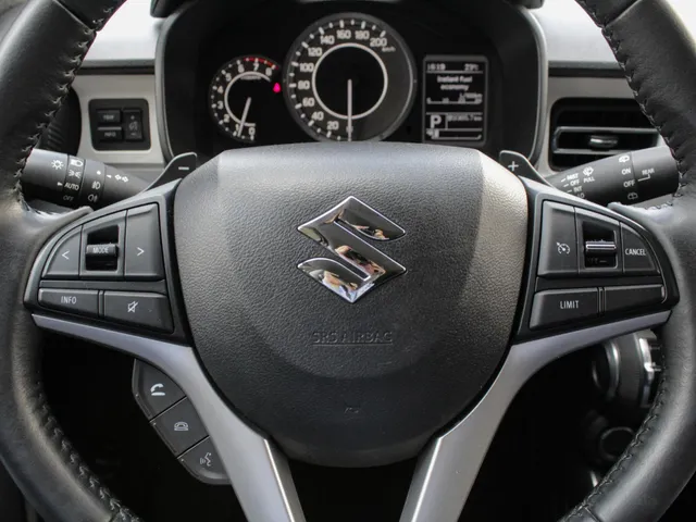 Suzuki Ignis 1.2 Smart Hybrid Style Automaat | Navi | Leder | Cruise | Camera | Lm-Velgen
