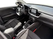 Kia Stonic 1.0 T-GDi MHEV GT-PlusLine | Navi | Clima | Camera | Schuif-/Kanteldak | Dodehoekdetectie | Stoel-/Stuurverwarming | LED-Koplampen | Carplay | LM Velgen