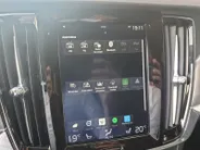 Volvo V90 2.0 T4 Momentum | Stoel en stuurverwarming | Elektrisch bedienbare voorstoelen | Camera | Lederen bekleding | Navigatie | Parkeersensoren voor en achter | Elektrische achterklep |