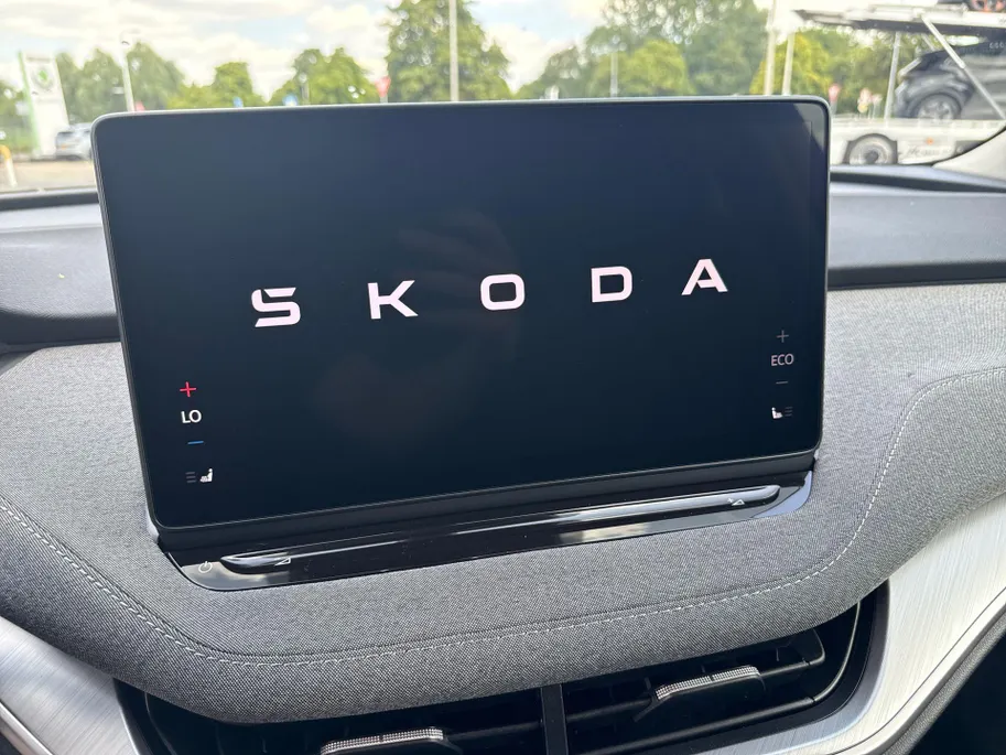 Škoda Enyaq iV Business Edition 85 | Trekhaak wegklapbaar | 20'' Neptune velgen | 2.500,- inruilpremie!!