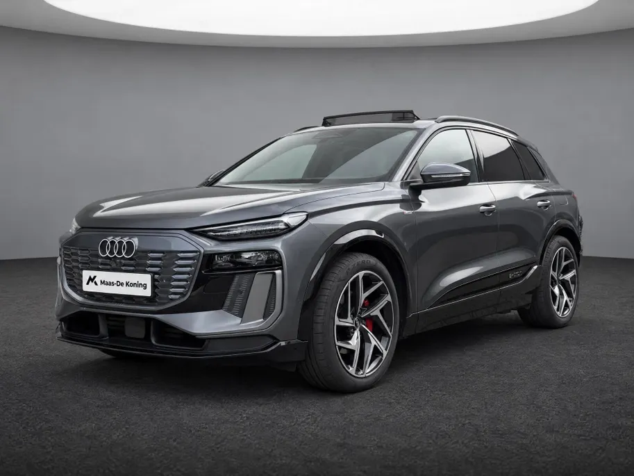 Audi Q6 e-tron S edition performance 100 kWh 306pk · SOH 98,1% · Panoramadak · Warmtepomp · 360 Camera · Wegklapbare Trekhaak · Bang & Olufsen · Kuipstoel · 21'' Inch · Garantie t/m 21-01-2031 of 100.000km