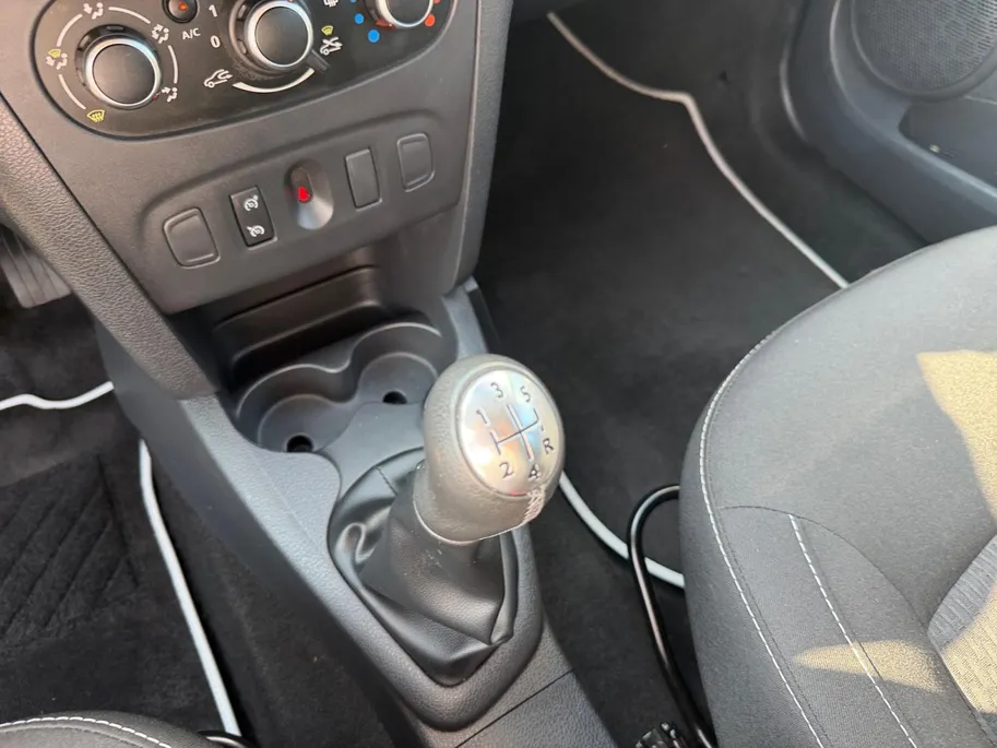 Dacia Logan MCV 0.9 TCe SL Royaal | Trekhaak | Parkeersensoren | Airco | Bluetooth | Cruise Control | Volledig Onderhouden | 12 Maanden BOVAG Garantie