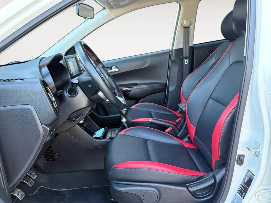 Kia Picanto 1.2 CVVT GT-Line | 84 PK! | Camera | Keyless |Leder | Stoel + Stuurverwarming | Apple Carplay | Android Auto | Lichtmetalen Velgen |