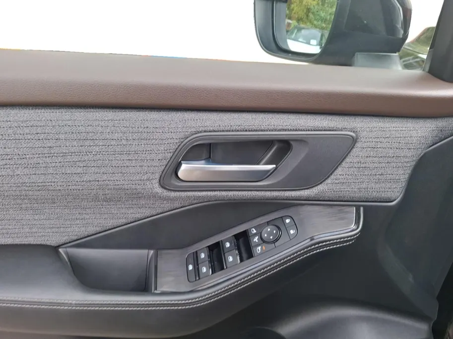 Nissan X-Trail 1.5 e-Power N-Connecta | SCHUIFKANTELDAK | APPLE/ANDROID CARPLAY | RONDOM CAMERA | DRAADLOOS OPLADEN |
