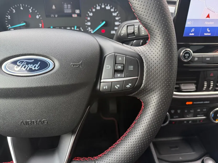 Ford Fiesta 1.0 EcoBoost Hybrid ST-Line X | 1ste eigenaar | Volledig Dealeronderhouden | Winter Pack | B&O Audio | Afneembare Trekhaak |