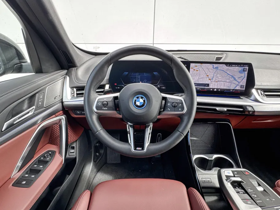 BMW iX1 xDrive30 67 kWh M Sport Edition