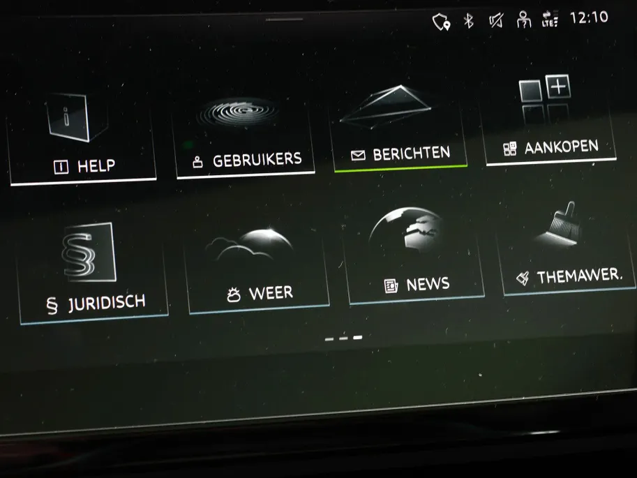 Audi Q8 Sportback e-tron 55 quattro S Edition 408pk / 115 kWh · SOH 93,6% · Panoramadak · 360 Camera · Luchtvering · Keyless · 360 Camera · Keyless · Matrix LED · 22'Velgen ·