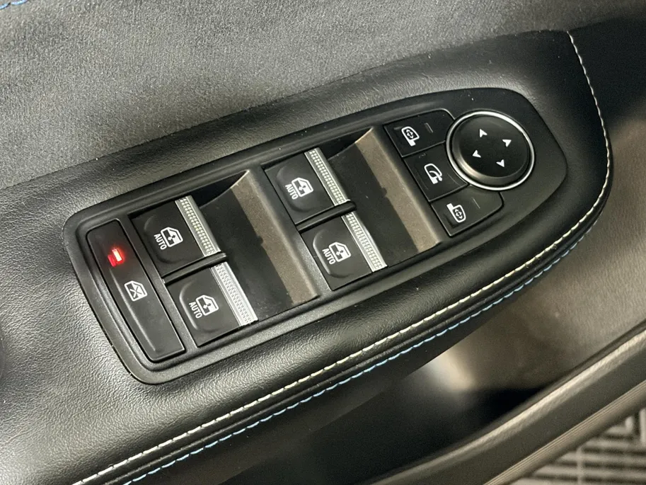 Renault Arkana 145PK E-Tech Full Hybrid Esprit Alpine Automaat | Navi | Camera | Digital Cockpit | Stoelverwarming | Apple CarPlay/Android Auto | 19' Lichtmetalen Velgen | Climate Control | Adaptive Cruise Control |