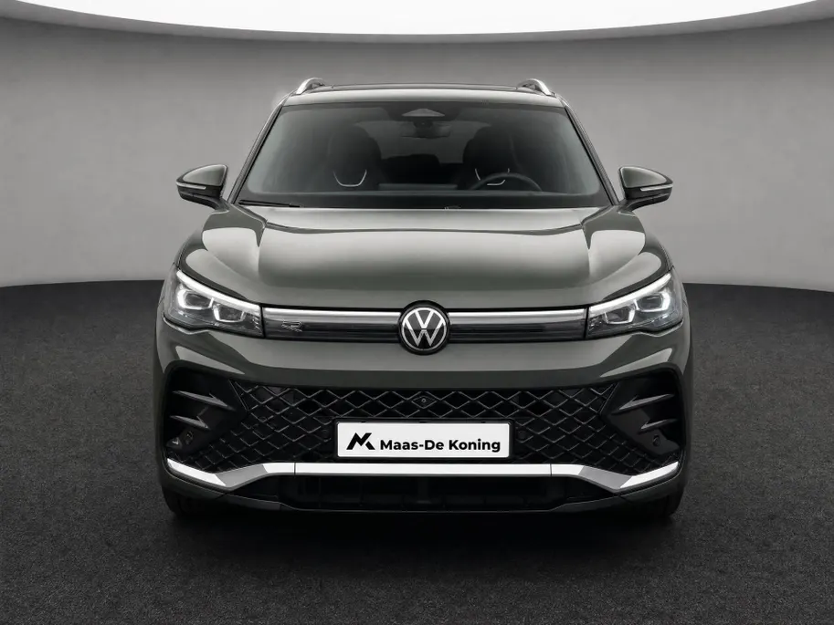 Volkswagen Tiguan 1.5eTSI/150PK R-Line · Panoramadak · Trekhaak · 360°Camera + Parkeersensoren · Garantie t/m 28-03-2028 of 100000km.