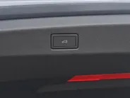 Volkswagen ID.7 Limited Edition Plus 77 kWh accu 286 PK · Trekhaak inklapbaar, met elektrische ontgrendeling · Draadloze telefoonlader ·